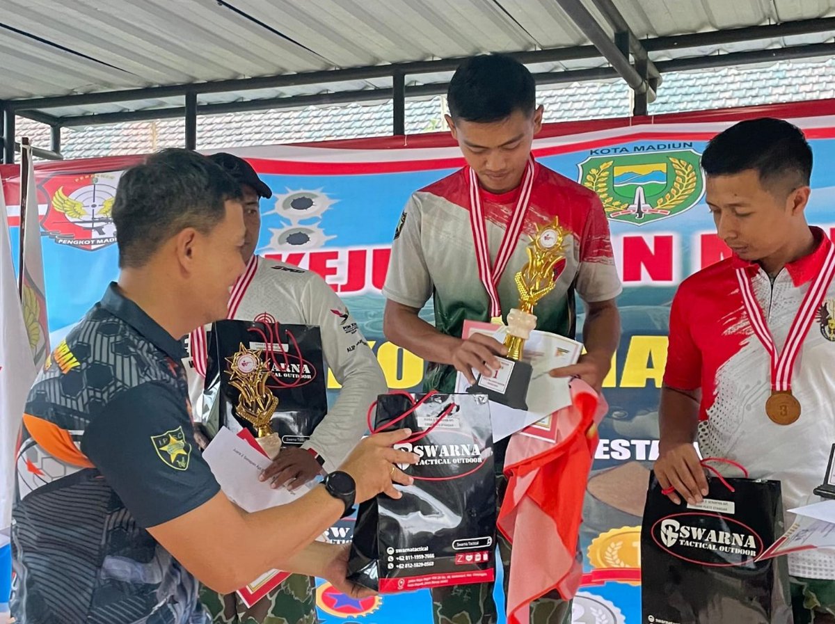 Atlet Jingga Shooting Club Denma Mako Kopasgat Raih Prestasi Di Kejuaraan Menembak Walikota Cup Perbakin Madiun 2025
kopasgat.tni-au.mil.id/2025/07/14/atl…