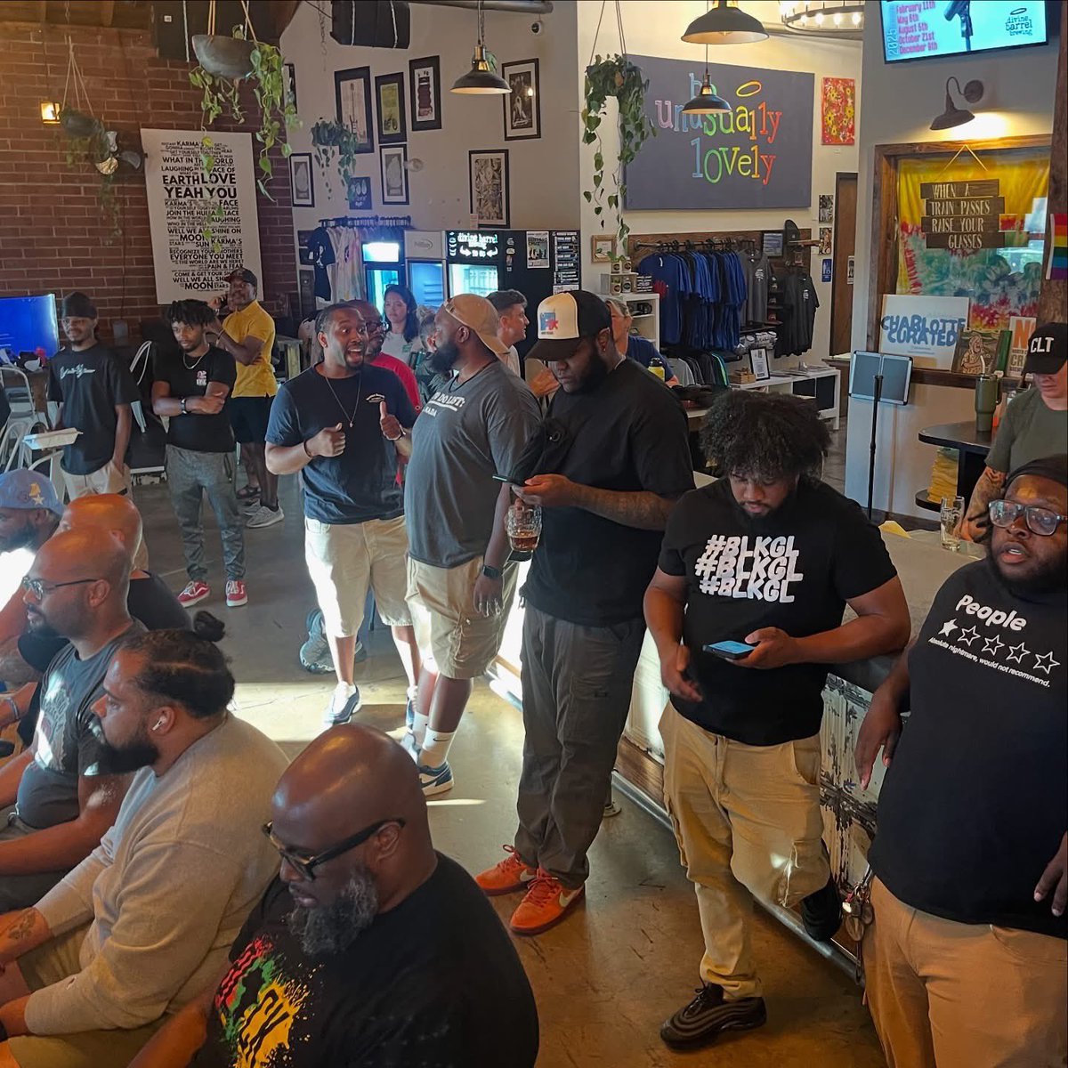 🎮 Big congrats to our SF6 winners at Divine Barrel!
🥇 @sepiadyl
🥈 @pcrock85
🥉 @sensei_hida

Thanks to everyone who competed, spectated, or just hung out!
Next Black Gamer League Monthly: August 6 — don’t miss it! 💥
#BGLCharlotte #StreetFighter6 #CLTgaming