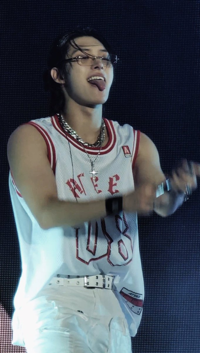 mglooks's tweet image. 