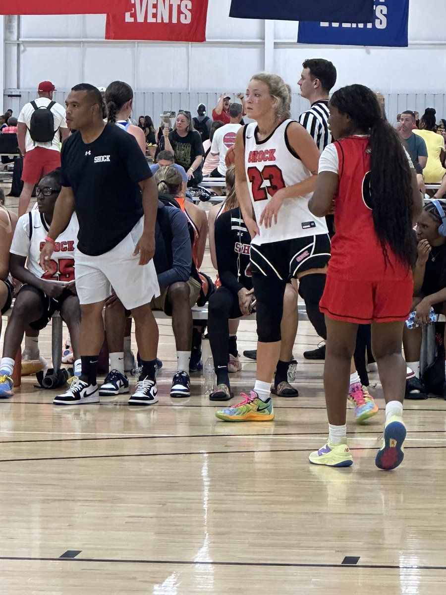 MMannion2026's tweet image. Hit the @Shockhoops 3 point record tonight after getting my eye busted open. Only need one eye to shoot anyways right?!
@CoachRubyD @Coach_Nik15 and “dadgummit I was hot!”
