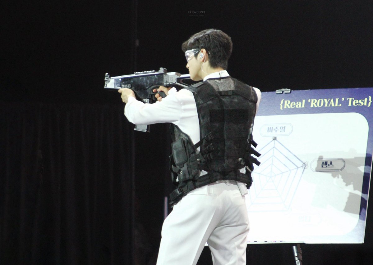 [250712] FM THE ROYAL IN SEOUL 
#차은우 #CHAEUNWOO #チャウヌ #ชาอึนอู #车银优

Front 😎                                      Back😎