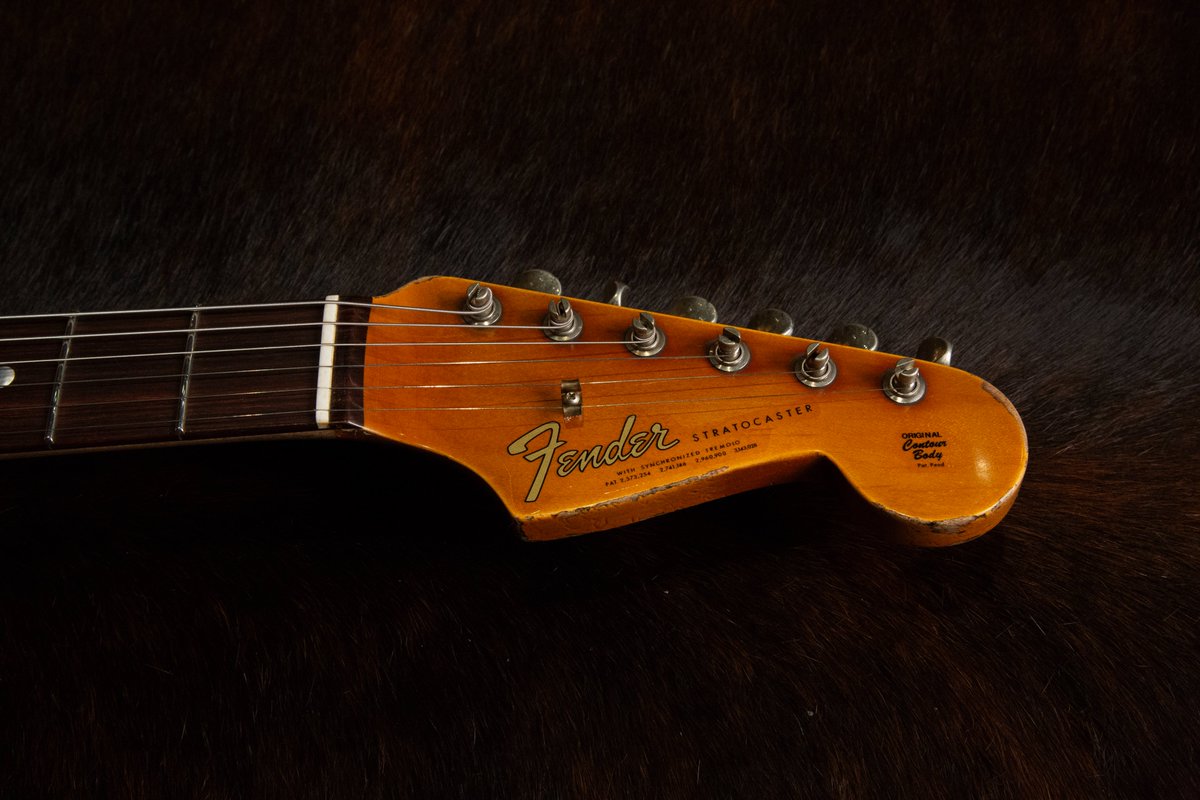 Fender_Official's tweet image. #FenderCustomShop: 1965 Stratocaster Super Heavy Relic
軽量で優れたレゾナンスが特徴の2ピースセレクトアルダーのボディにはSuper Heavy Relicフィニッシュが施され、長年愛され続けたヴィンテージギターの真髄を体現した1本。
詳しくはこちら⏩jp.fender.com/products/1965-…