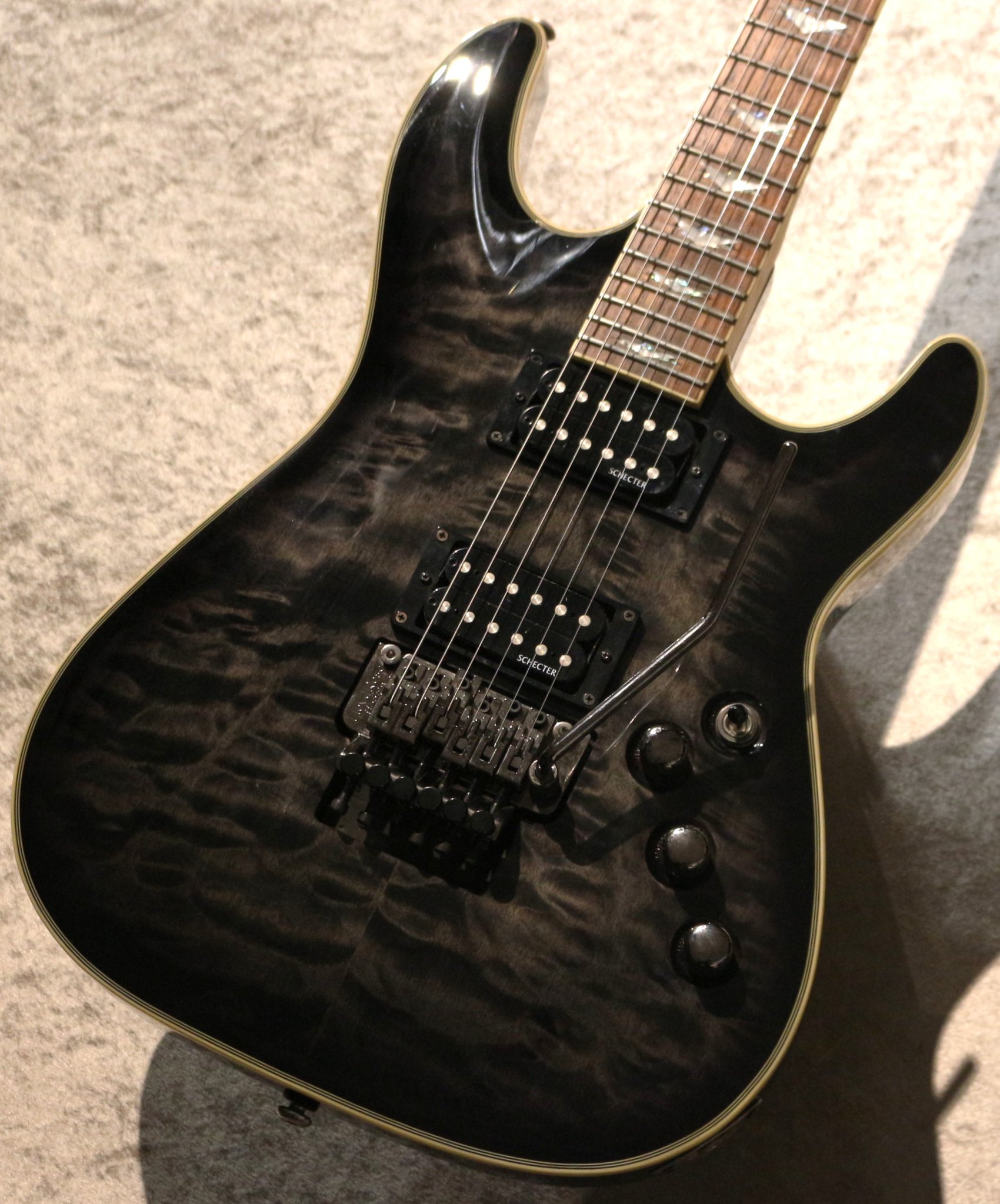yuu様成約すみブラックエレキギター エレキギター初心者セット LEGEND LST-Z B/BK アンプ付き