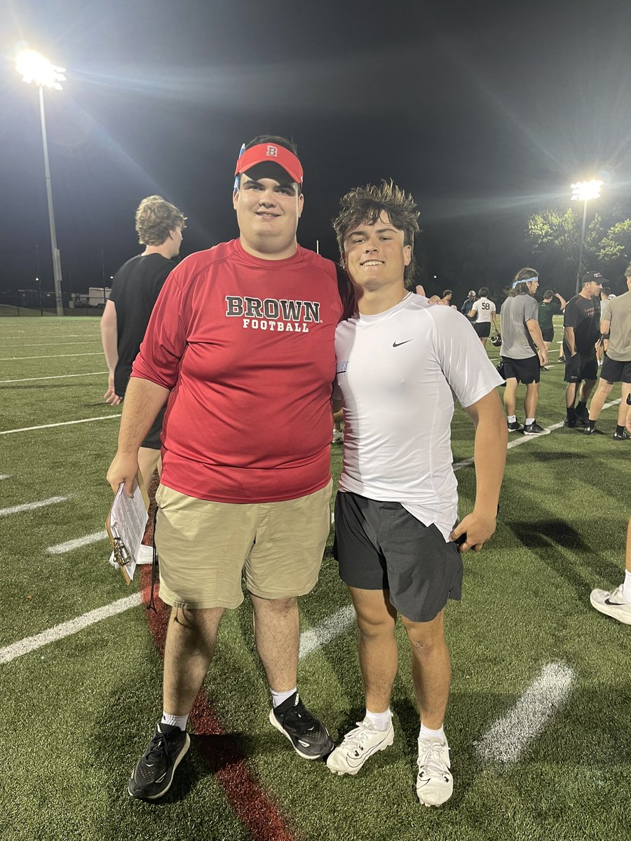leo_guti150's tweet image. 𝕌ℕ𝔻𝔼ℝ 𝕋ℍ𝔼 𝕃𝕀𝔾ℍ𝕋𝕊
Grateful for the chance to compete at the @BrownU_Football camp tonight. Earned top charting for snapping and got valuable feedback from some incredible coaches.
@CoachPXMurphy
@Coach_Deege
@BrownHCPerry
@CoachW_Edwards
@coachDjackson1…