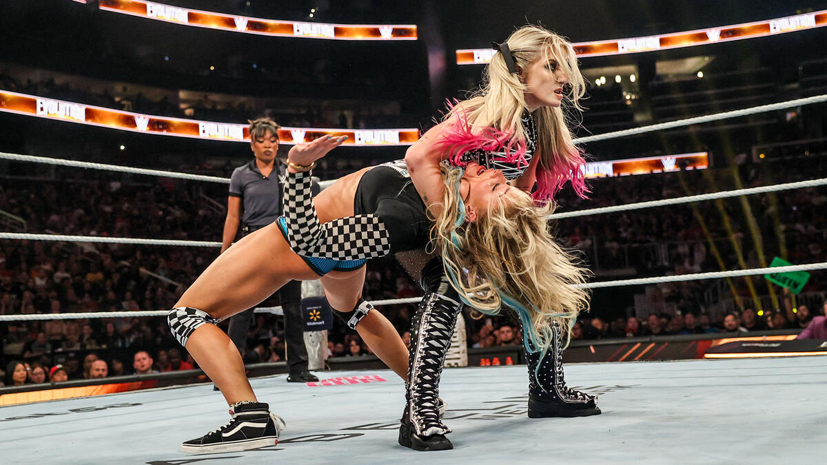 PainXBliss's tweet image. Evolution Bliss 😆

#WWEEvolution #Evolution2