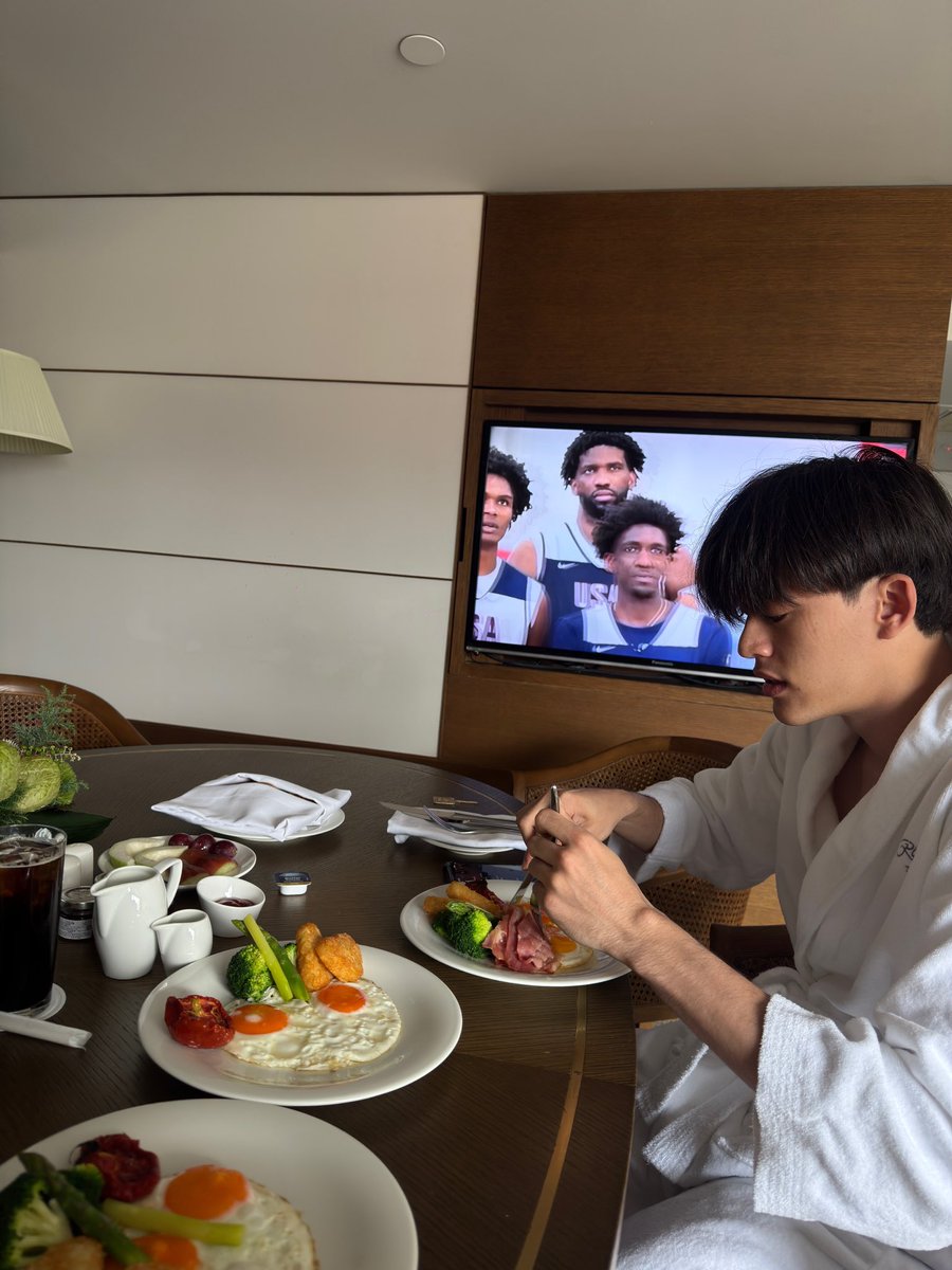 Josswayar's tweet image. Two plates each 💪🏼
 #JossGawin1stFMTPE