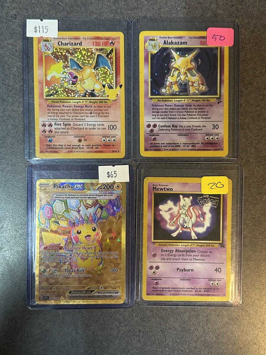 AlchemistCardz's tweet image. Pick ups from @nashcardshow this weekend! How’d I do?? Great show as always #thehobby
@CardPurchaser