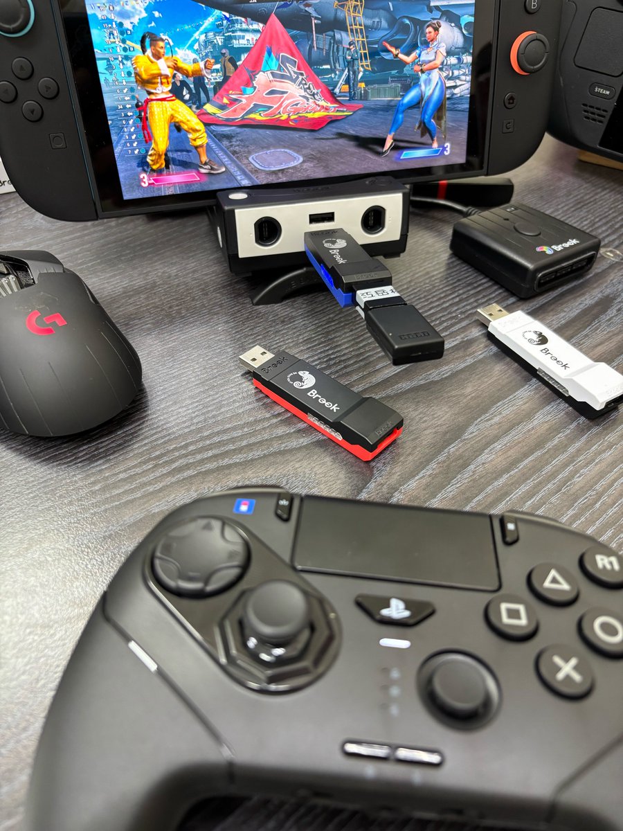 tsongihy's tweet photo. The #FightingCommander #OCTAPro for #PlayStation5 is not just built for PS5
It’s also one of the top controller for #Switch2 players!
Connect with the #Brook #WingmanXE2 and enjoy smooth, lag-free gaming across consoles.
Amazon JP: https://t.co/qRZP05Gfd2
Amazon US: https://t.co/XxYb17rzAU
#Hori #OCTA #BrookAccessory #FGC #格鬥遊戲