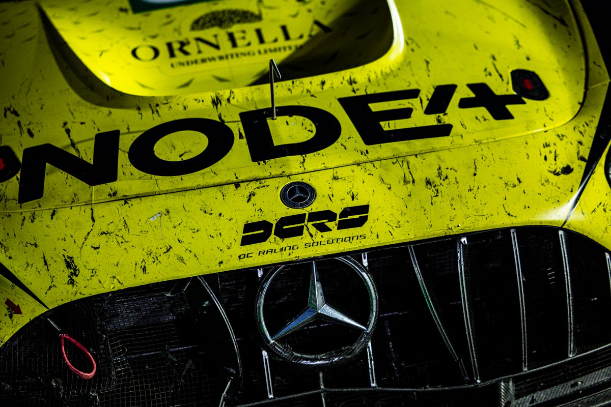 FIAWEC's tweet image. Battle scars on beautiful cars 😮💨
#WEC #6HSaoPaulo