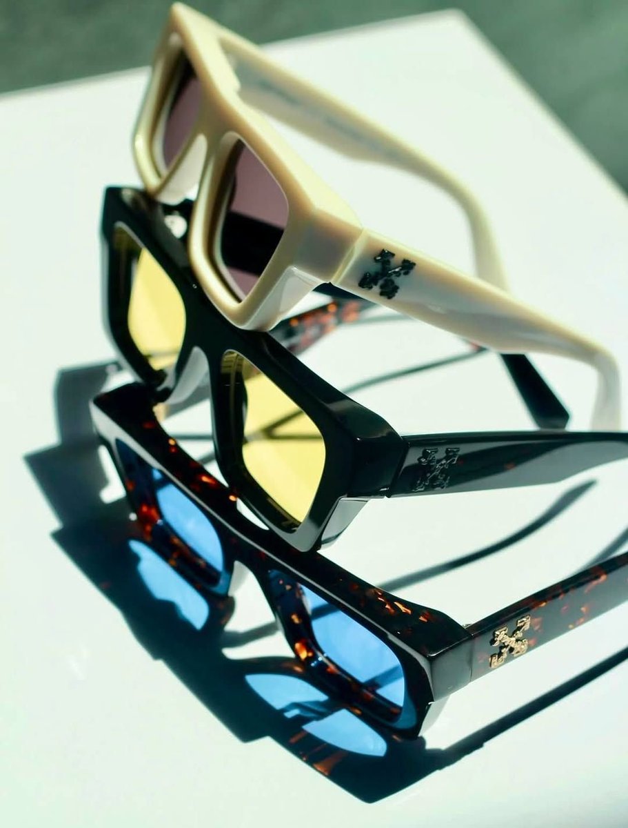 SUMMER DEAL: Up to 80% OFF select designer sunglasses 🔥 

SHOP HERE: buff.ly/B2IGasG