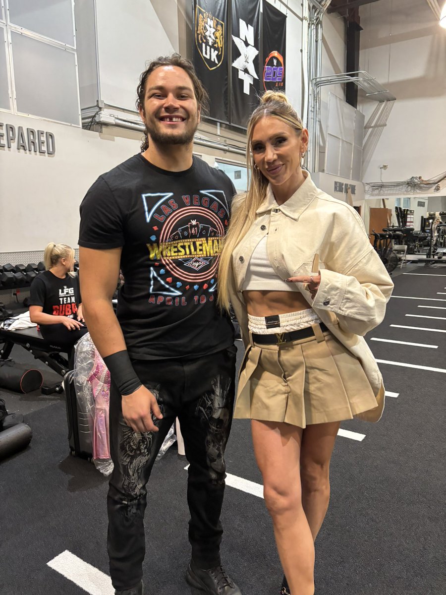 long live the queen!! #WWELFG