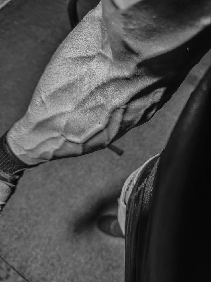 أخيل tweet media