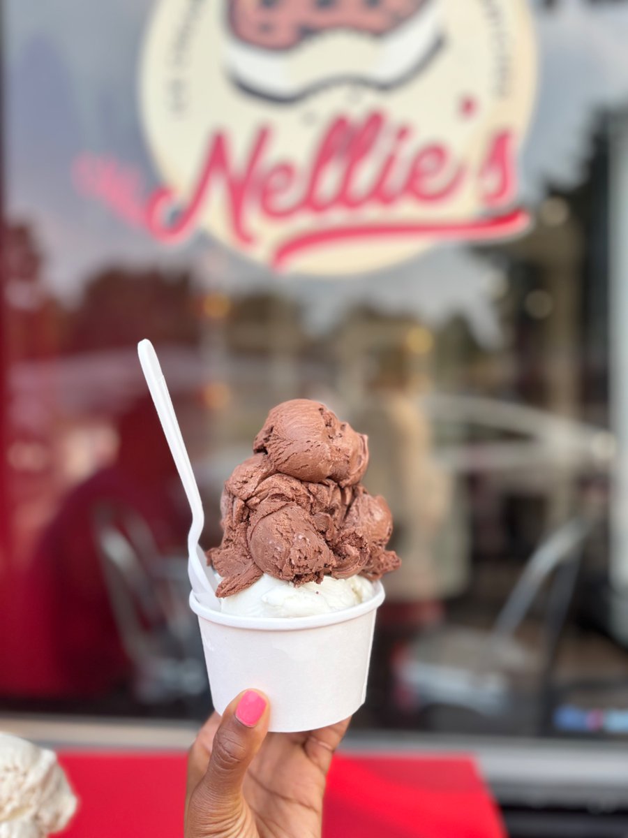 Who else had some GOOD ice cream this weekend??!!! #SummerVibes