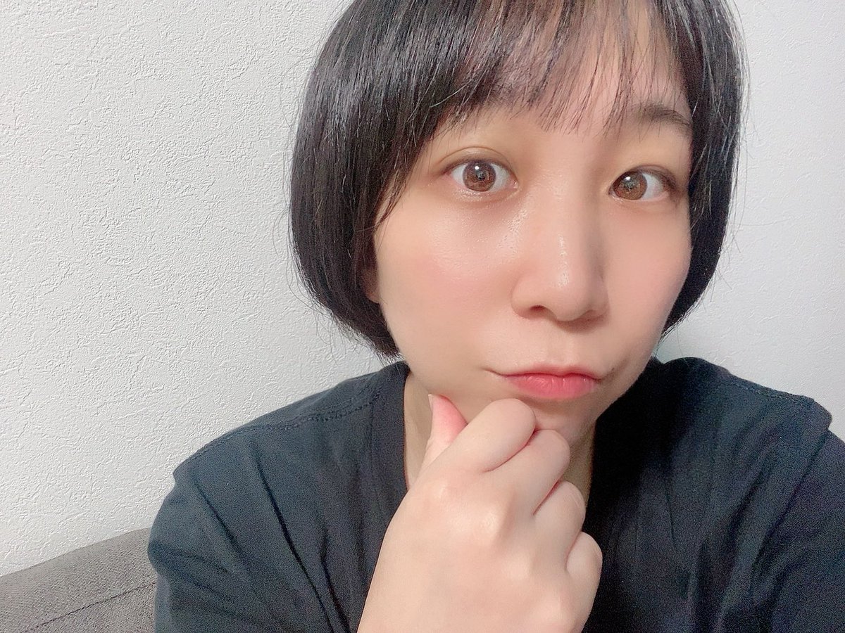 レベッカチェンバースへの憧れ。笑

こんにちあるるー！お天気が悪そうだけど、お気をつけ下さいね∩^ω^∩