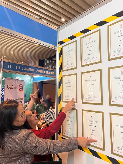 We had a great time at C&amp;E ALS EdConnect2025—thanks to everyone who visited the Accredify booth!

From spotting fake certs to collecting digital booth badges, it was a blast showing how secure, verifiable #digitalcredentials are shaping the future of education.

#edtech