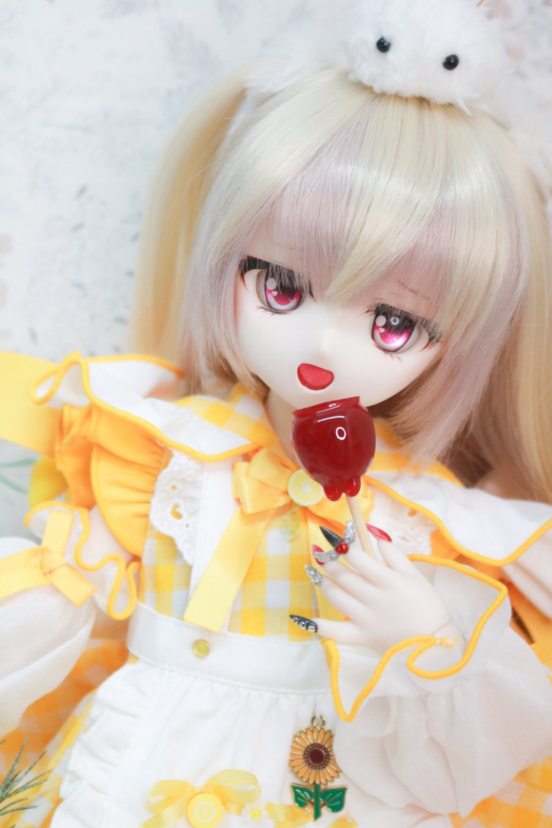 hamunyan013's tweet photo. それと、りんご飴とにゃほちゃんも✨
りんご飴可愛いしツヤツヤ✨美味しそう🤤
にゃほちゃんも可愛い💕 もう､本当に全てが可愛い！北海道に来てくれてありがとうございます😆
#ふにゃほわのやつ https://t.co/CjVHB5hYLK
