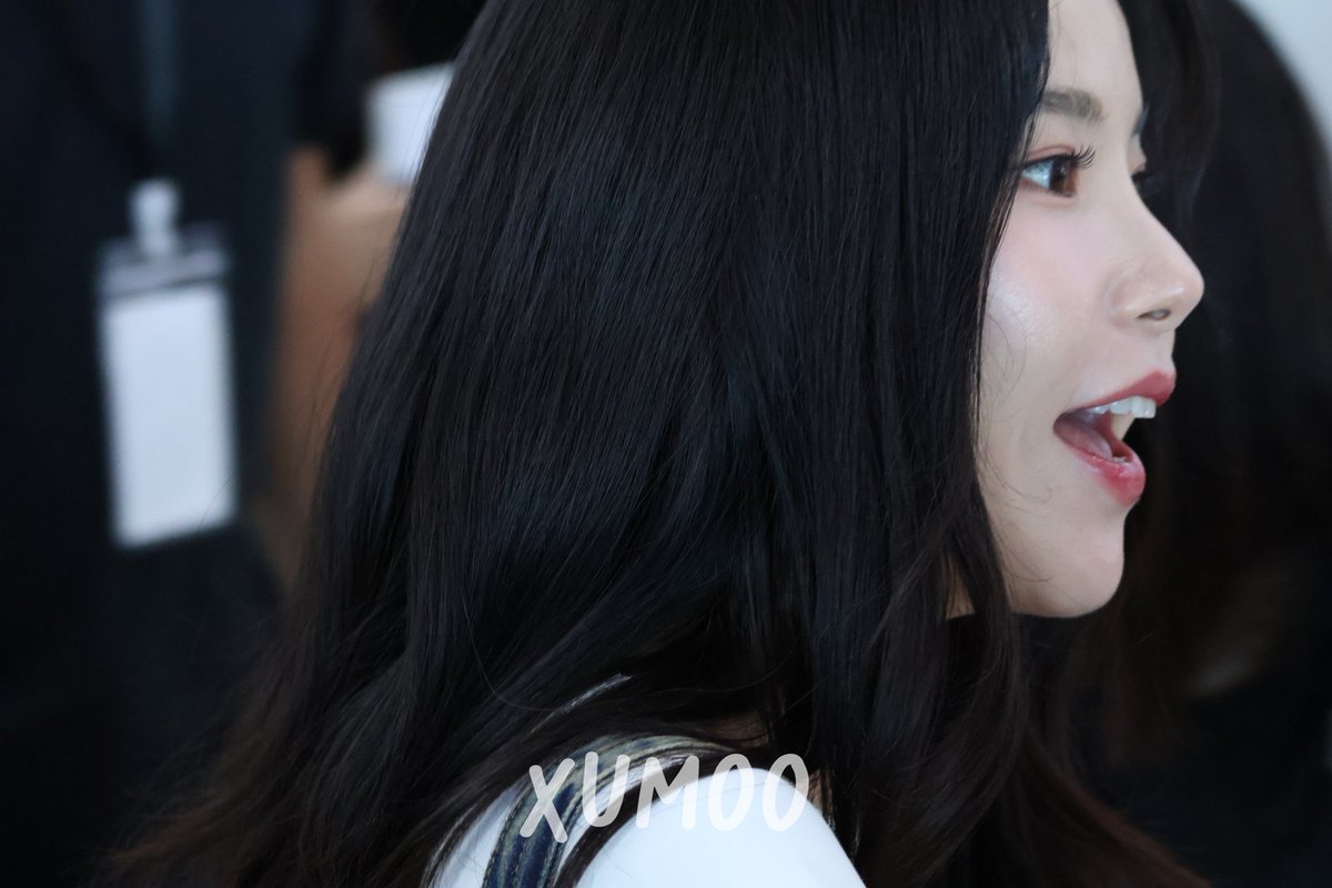 Xumoo0619's tweet photo. 250704
ICN➡️KHH
#마마무 #솔라 
#MAMAMOO #Solar https://t.co/ntlYE0zhap