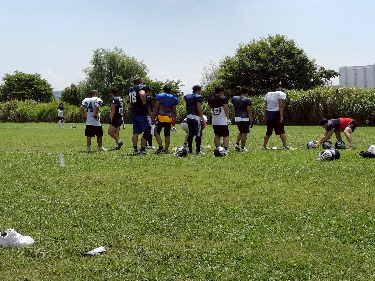 📢練習報告

7/13(日) 9:00〜
@多摩川六郷橋緑地グラウンド

快晴の中、テントも立て水分補給しながら安全第一で練習🏈
人数も集まり、ガッツリ練習ができました🙌

秋の試合スケジュールも決まりましたが、選手登録まだ間に合います！！
東海シーガルズで一緒にアメフトやりましょう😃

#アメフト