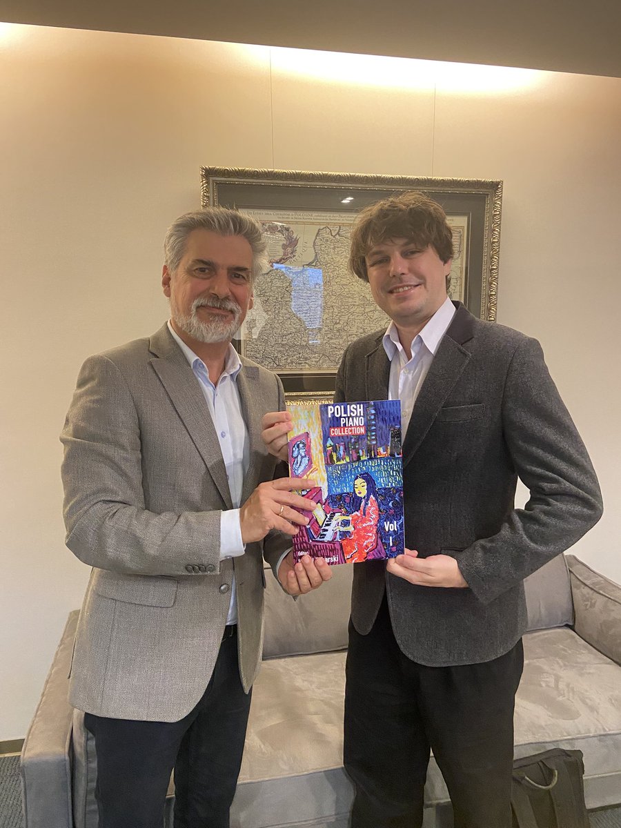 CKozaczewski's tweet photo. With Kamil Tokarski @tokpiano &amp; his newly edited Polish Piano Collection (Vol 1). Fantastic promotion of 🇵🇱 &amp; Polish classical music in Taiwan. Thank you Kamil for your great support to all activities of @PLinTaiwan https://t.co/53qkLe3Nvf