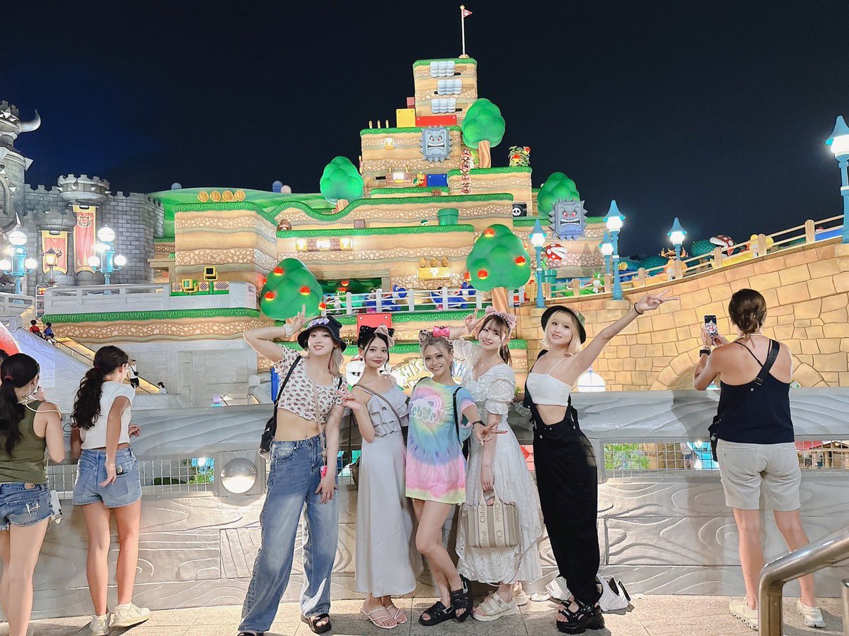 リボーンと遊ぶから、リボーンTシャツドッキリしたけど、みんなの反応 大成功すぎて動画撮っとけば良かった🥺🥺🥺🥺

ほんで年パスデビューした💕💕💕

今日わたしお休みですが、クーポンでてるのでお得に遊びにいってらあああ♡