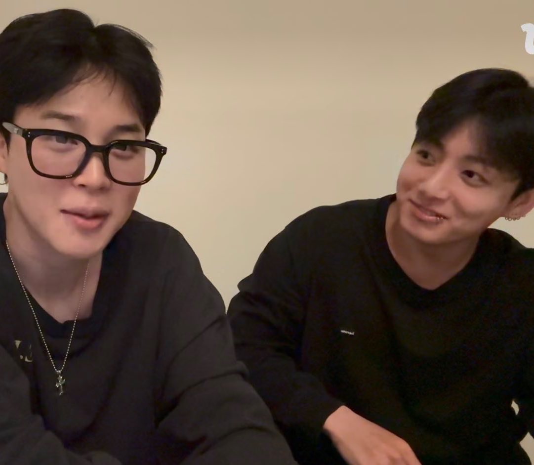 villainsjeon's tweet photo. sobbing. https://t.co/4JSS793Mcm