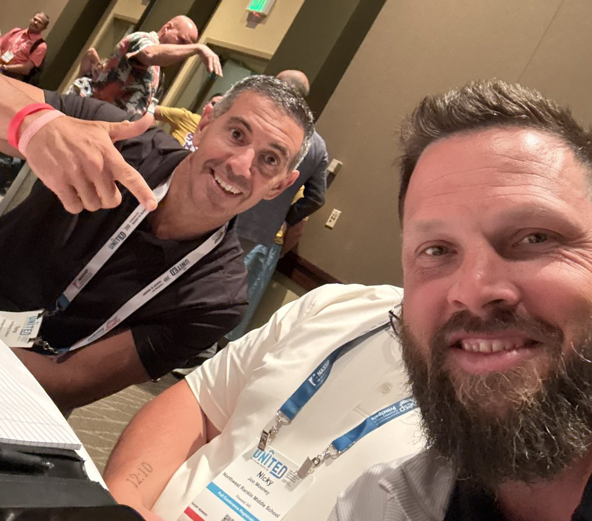 MrB_notBelding's tweet photo. So cool to get to hang out with some of the best school leaders in the country! @CattaniTony @Joe_Sanfelippo @Williamdp https://t.co/lzD2SqIoUD