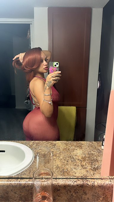 Watch 🍪 🎀 𝒥𝓊𝒹𝓎𝓂𝒶𝓇𝒾𝑒𝟤𝓍 🎀 🍪's leaked NSFW photo on TwXstars