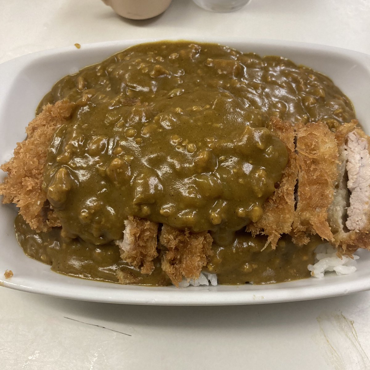 この前、神保町の「まんてん」久々食ったな。なんか美味いんだよな。ひき肉の甘さもあって。スパイス系の美味さとは別の美味さで昭和を食べる感覚？値段は昔よりあがったがカツカレー¥800て安いのも◎