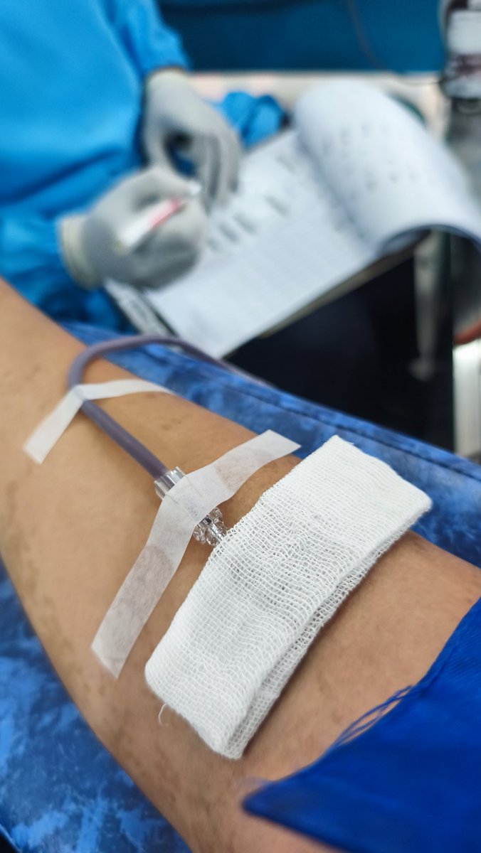 kemalomen's tweet photo. Alhamdulillah..bisa donor darah ke sekian kali nya https://t.co/4uUD30dhXR