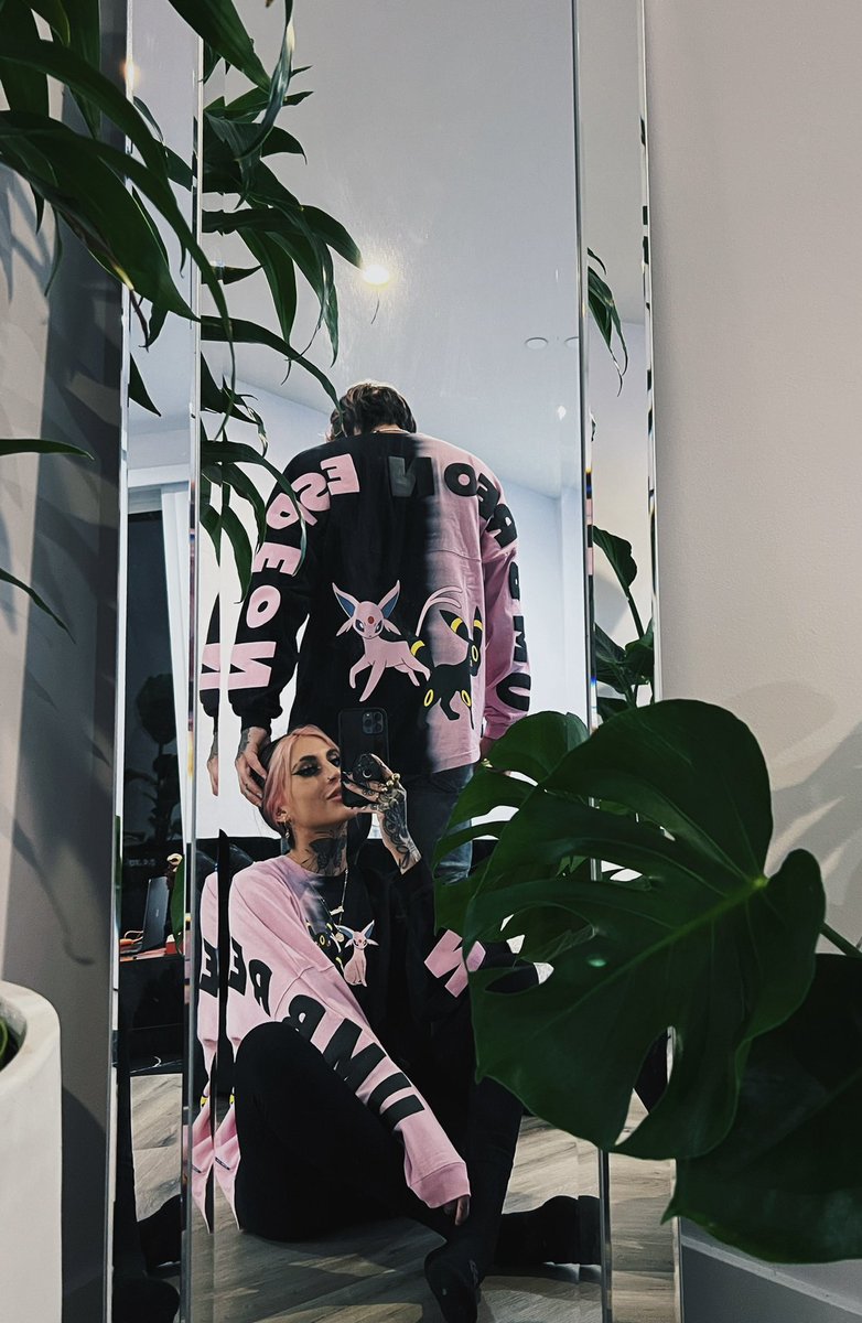 poison 🥀 tweet media