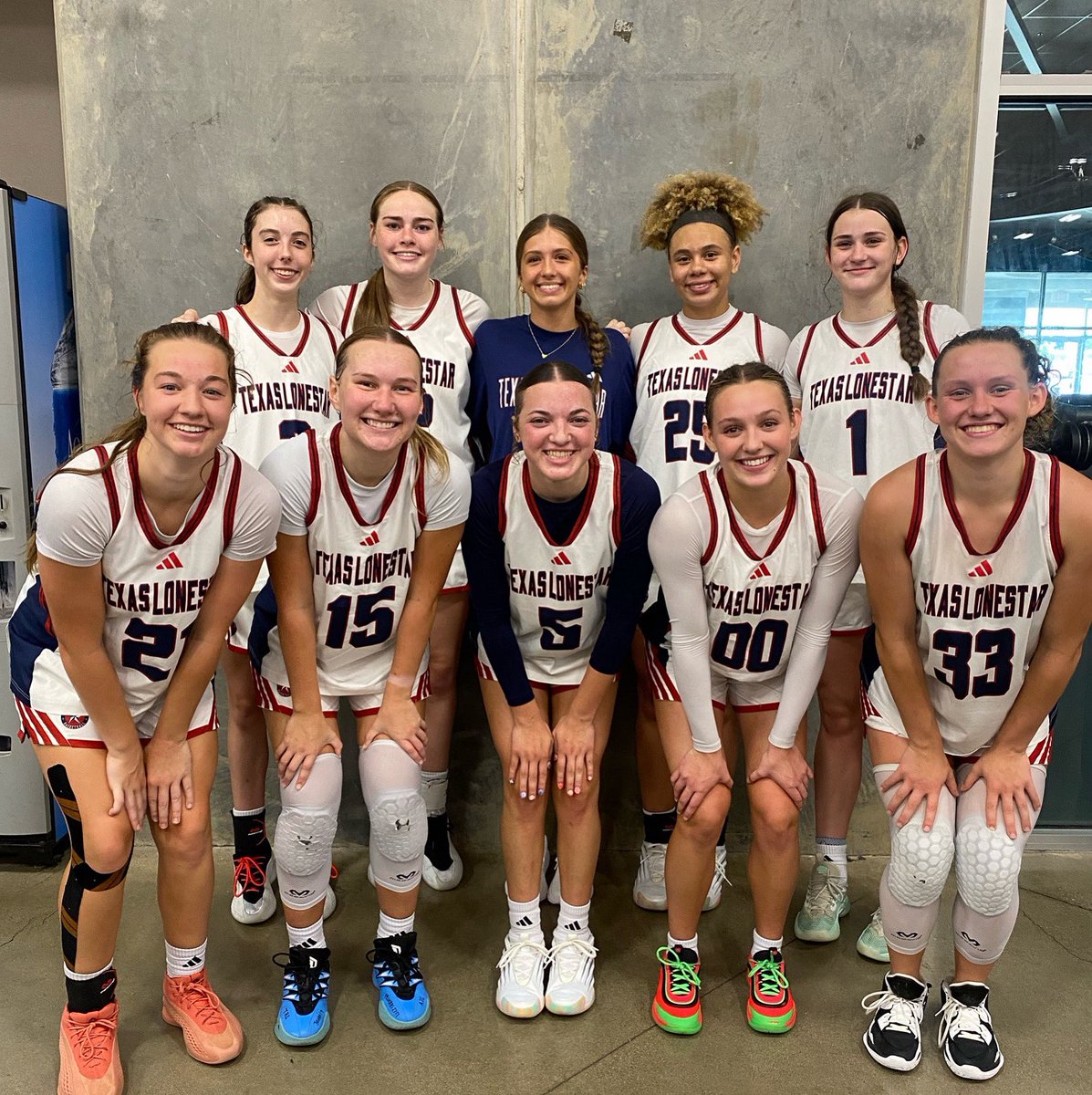 ✨Texas LoneStar 17U 3SSB heads to the Super 64 National Championship Game tomorrow @ 12:10pm (Monday @ Mansfield Fieldhouse, Court 1) ✨