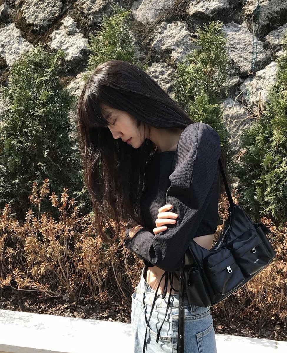 marryherx's tweet photo. พร้อมส่ง SAMO ONDOH pocket mug bag M nappa 

color : black

🐈‍⬛ 3,590 ฿ ส่งฟรี

#SAMOONDOH #SAMO https://t.co/PrZvtdwb6C
