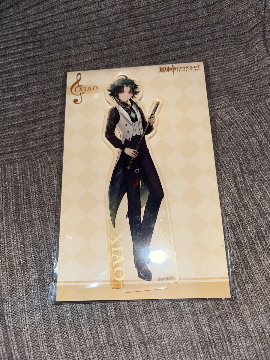 nightylene's tweet photo. wts / want to sell

preloved genshin official merch
- standee phoneholder xiao 120k (protective film masih terpasang)
- standee concert xiao  100k

dom solo, bisa manual/oren (link 👇)
#warunggenshin https://t.co/iPPF1rX5Az