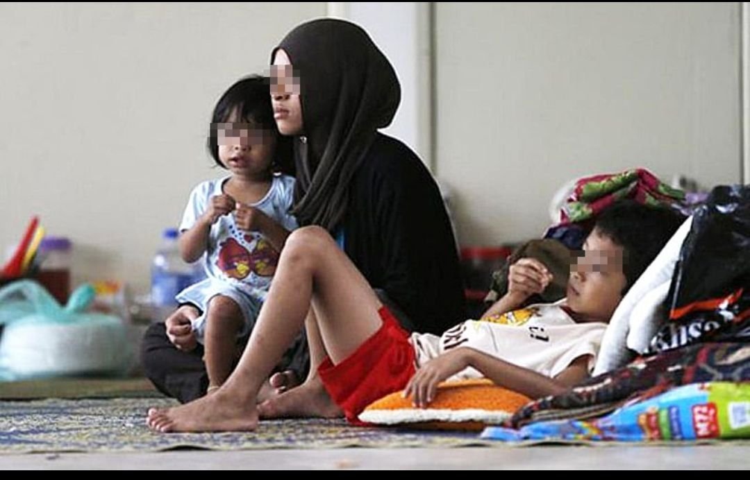 Los niños sin ciudadanía por nacimiento ni herencia pueden quedar apátridas—sin país ni derechos.

Imagen: FreeMalaysiaToday, 2022 – Sarawak no puede acelerar ciudadanía para niños apátridas

#Apátridas #DerechosHumanos #NiñezSinPapeles #SinNacionalidad #ONURefugiados