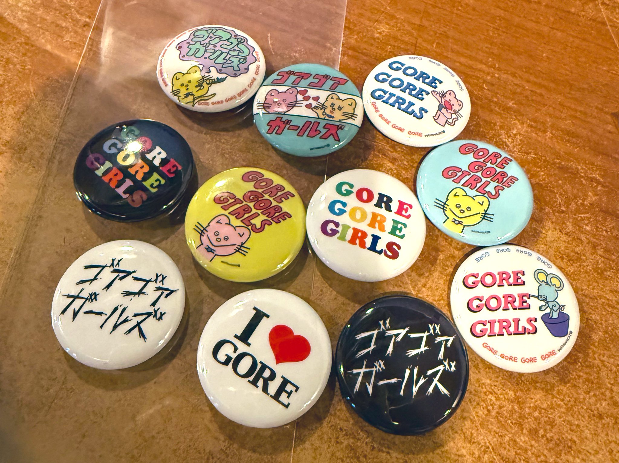 オスカル　まとめ売り アクスタ 缶バッチ 水沢 綾🦁 on X: 