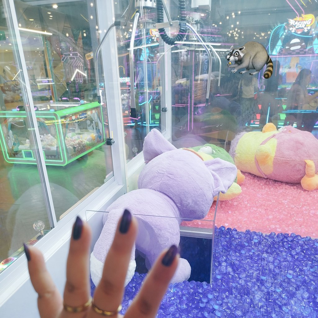 WagashiTrash's tweet image. I think I&apos;m good at claw machines?