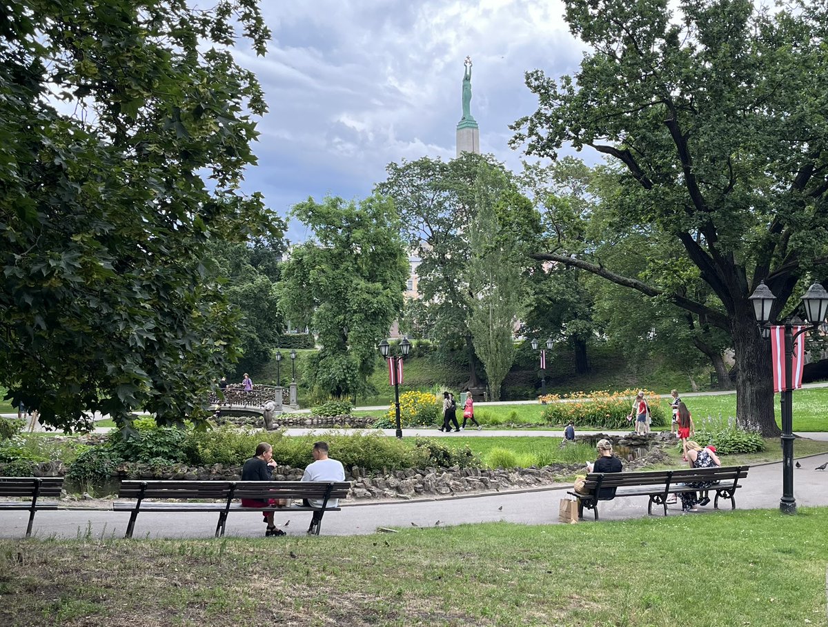 MicheleBerdy's tweet image. Your #morningcalm from Riga is the Freedom Monument on a cloudy-sunny day.