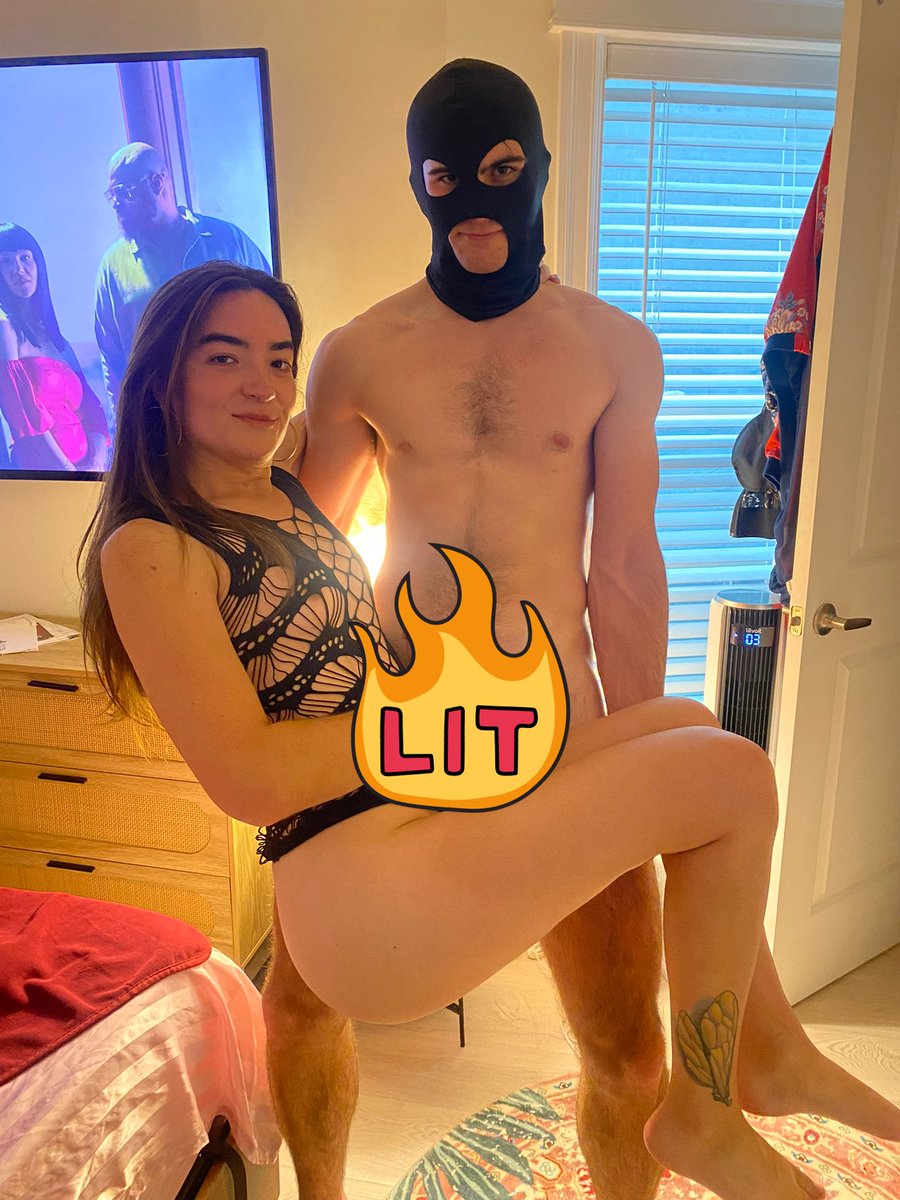 CaliTransGirl's tweet photo. 🚨🚨🚨New content alert!!🤩🤯😲

College freshman can't help himself with trans girls... 😏😏😏

🩷 Who wants to see the full version? 😘

#trans #transgirl #transfemme #bayarea #str8 #hotwhiteguy #sissy #crossdresser #ladyboy #bwc #onlyfans #tranny #sex https://t.co/jdXgDyuf3Y