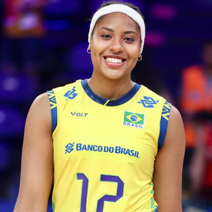 gibbybaris's tweet photo. 🏆 Milletler Ligi Gruplar Hücumda Smaçörler
💥 Hücum % - Verim % - Atak Sayısı

🇧🇷 Ana Cristina %49.7 - %40.2 ( 296 ) 
🇨🇳 Wu Mengjie %45.0 - %32.7 ( 453 )
🇺🇸 A. Skinner %45.0 - %29.2 ( 120 )
🇩🇪 Alsmeier %43.7 - %29.0 ( 389 )
🇯🇵 Sato %43.5 - %28.4 ( 363 )
🇹🇷 Hande %43.1 - %26.3 ( 137 )
🇩🇴 B. Martinez %43.0 - %33.5 ( 421 )
🇹🇷 Yaprak %42.9 - %31.7 ( 224 )
🇯🇵 Ishikawa %42.8 - %30.2 ( 341 )
🇹🇷 Ebrar %42.4 - %26.8 ( 198 )
🇺🇸 Eggleston %41.9 - %27.2 ( 279 )
🇷🇸 Uzelac %41.6 - %27.8 ( 255 )
🇫🇷 Cazaute %41.4 - %26.7 ( 345 )
🇺🇸 Franklin %41.2 - %30.4 ( 306 )
🇵🇱 Lukasik %41.1 - %29.7 ( 263 )
🇧🇷 Bergmann %40.7 - %27.1 ( 329 )
🇫🇷 Haewegene %40.6 - %23.4 ( 197 )
🇹🇷 Saliha %40.4 - %26.9 ( 104 )