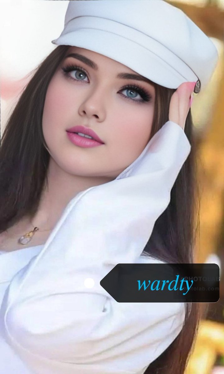✨️🕊 ومن يرسم لنا البسمة 
       مع إطلالة الصباح 
       يستحق أن نهمس لقلبه 
    صـــــ🌤ـــباحنا بك أجـــــ🫶ــــمـل
#ثم
مشاعـرنا °•° 🦋
بكـل بساطـة كــمـوج البحـر لا نمـلك
سلطـة عليهـا فهـى تثـور وتهـدأ
كمـا يحلـو  لهـا °•° 🦋
 #صباح_الخير_يا_انا
ۆردِ:🦋𝐖aRd℘🦋⑅