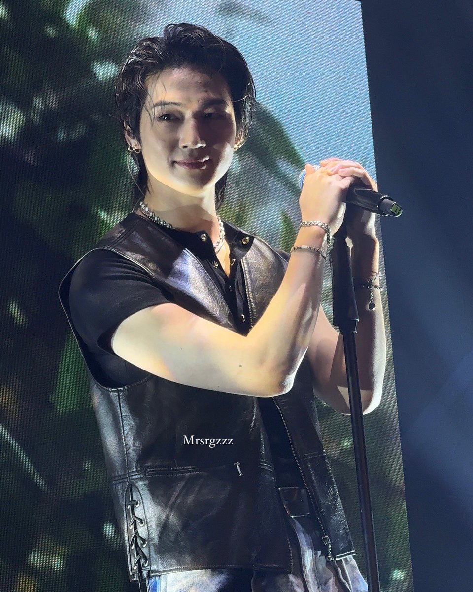 𝚒𝚖𝚗𝚊𝚗𝚊☯ ( ◠‿◠¨) tweet media