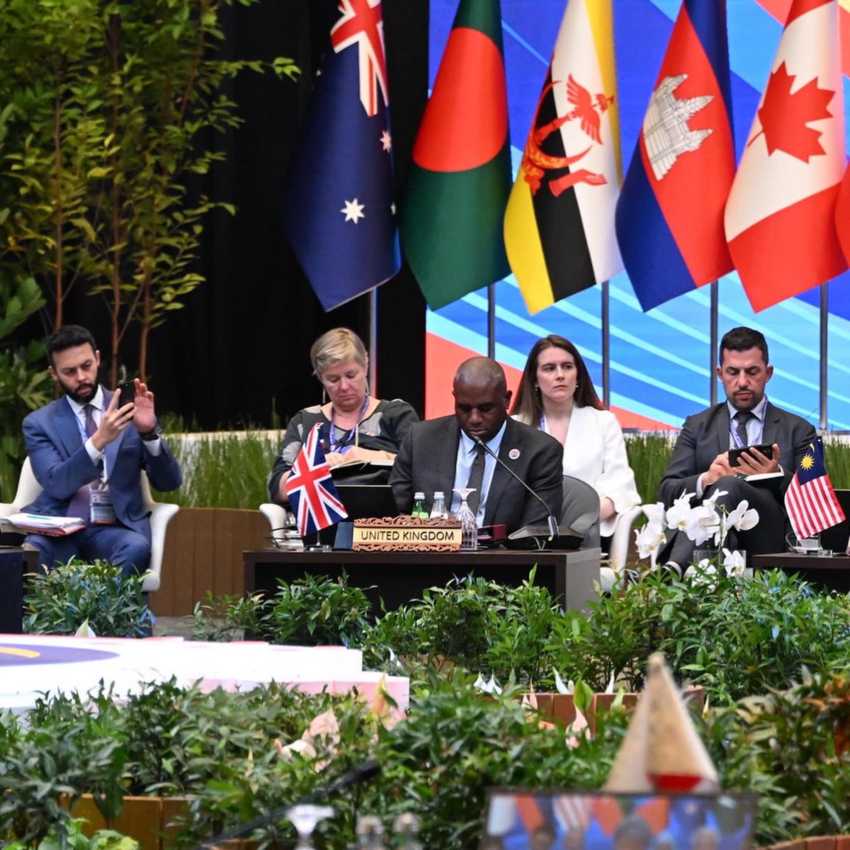 ukmissionasean's tweet image. A free, open, and inclusive Indo-Pacific matter for the UK.
The UK Foreign Secretary @DavidLammy participated in the ASEAN Regional Forum for the first time.
🤝 We look forward to deepening cooperation with ASEAN to support regional peace, security, and prosperity.