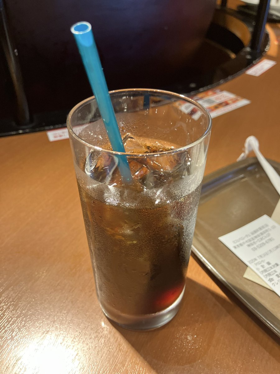 台風来る前に食べにきた。
初めての蕎麦屋、げそ天目当てだが売り切れで残念。
暑い店内で熱い春菊天そばにソーセージ天追加。
食後はもちろん冷えた店内で休憩。
#六文そば須田町店 #春菊天そは #ソーセージ天 #ベローチェ