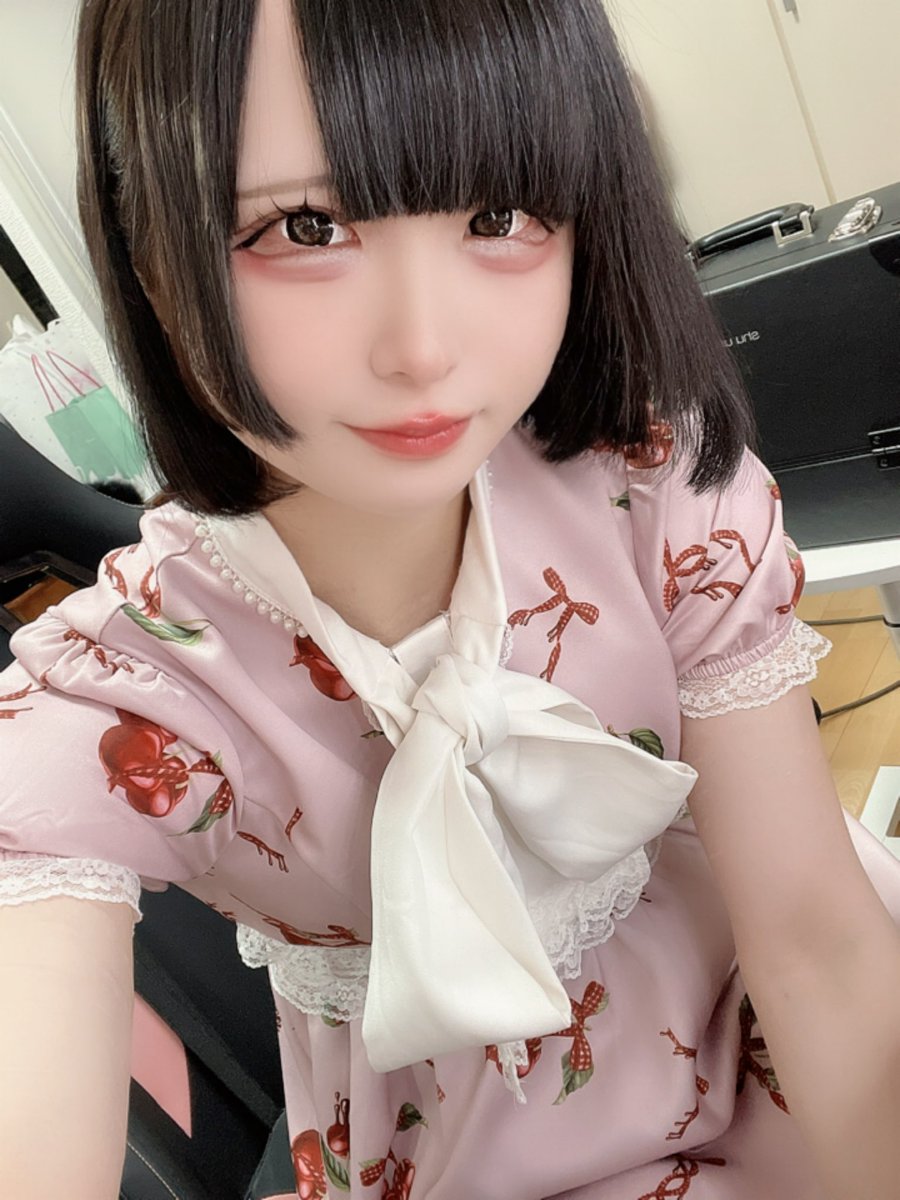 何でもいいから褒めて(  ˊᵕˋ  )💗.°⑅