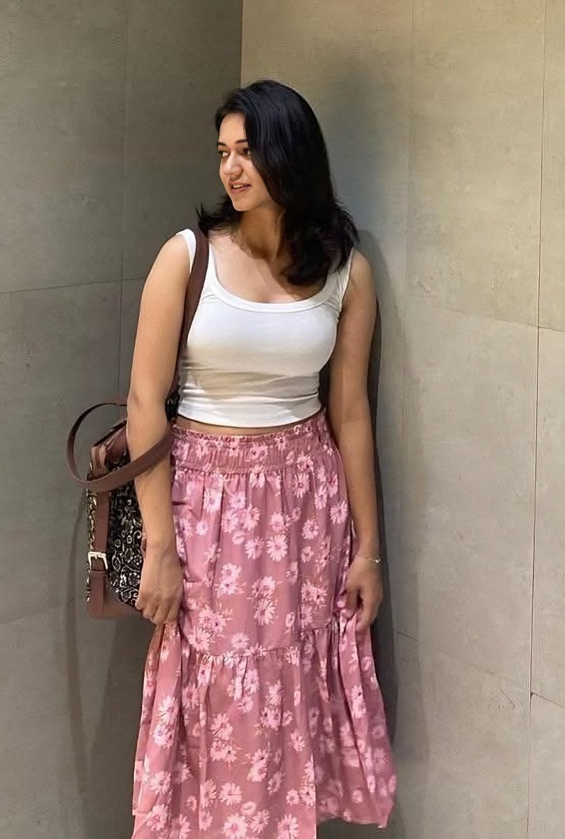 SoumyaAvasthi's tweet image. Ootd 😉🩷