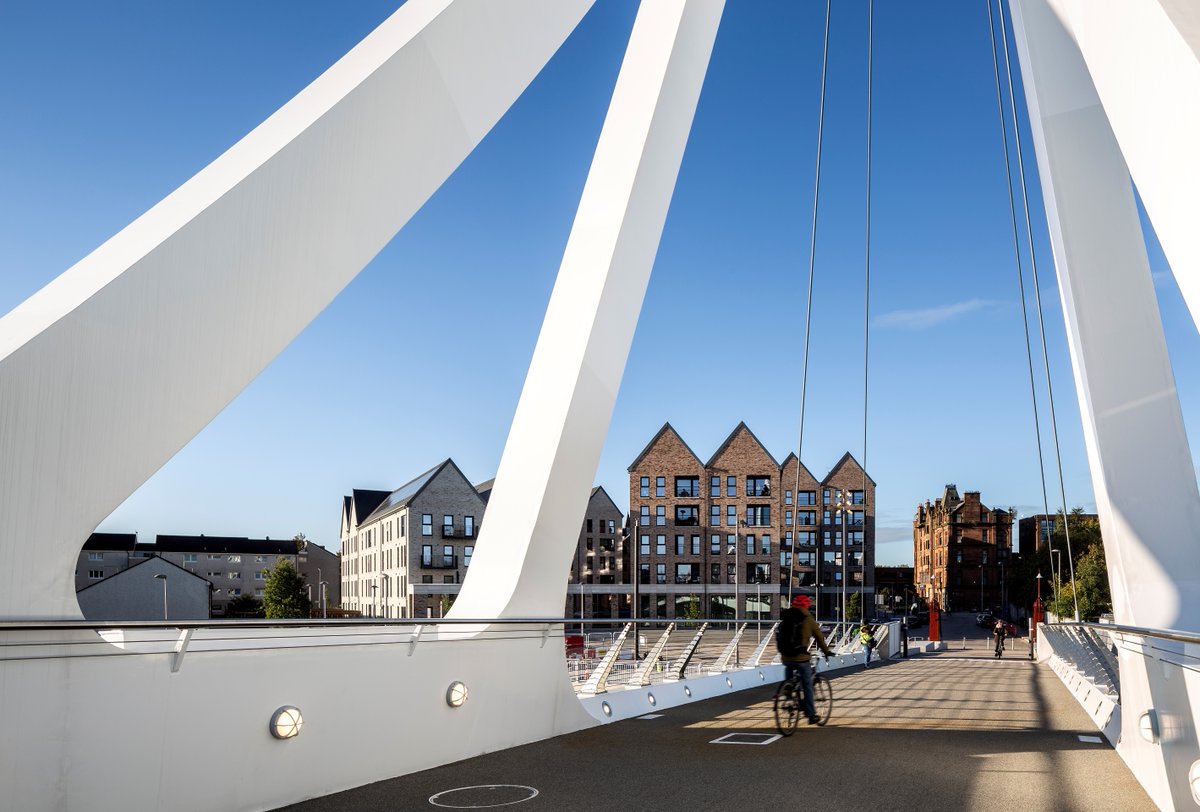 GlasgowCC's tweet image. The @GlasgowCityRgn #GovanPartickBridge has won another award, this time for Best Project in the Construction News Awards 👉 ow.ly/L8G850Wp0na
(@govuk @scotgov)