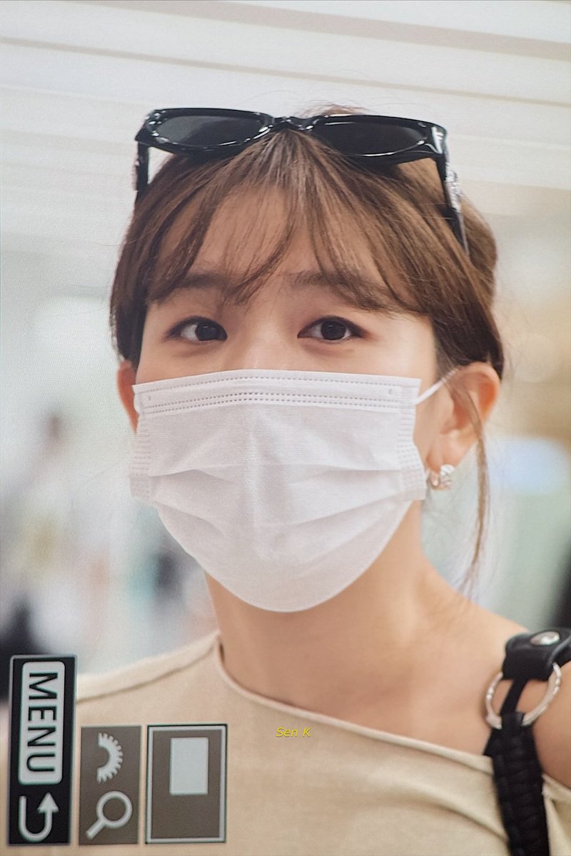 sensible_k's tweet image. 250714 입국 #슬기 #seulgi