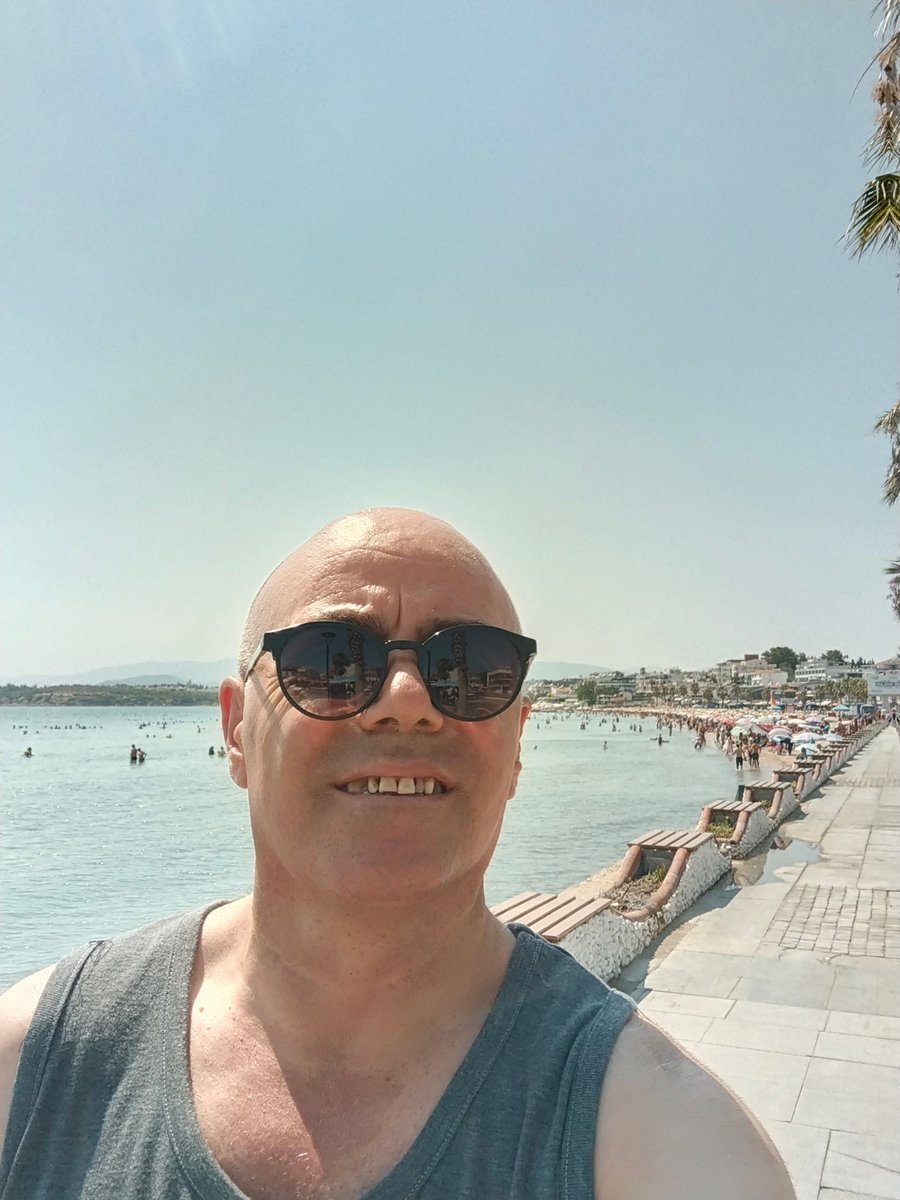 Didim Altınkum sahilden iyi haftalar 🤪🏊🏊🏊🌞🌞🌞🌞