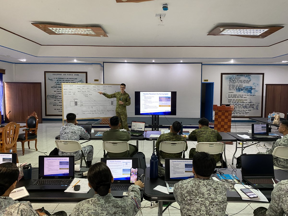 AusAirForce's tweet image. #AusAirForce personnel worked alongside the Armed Forces of the Philippines to strengthen their ability to operate from remote and damaged airfields — a vital capability in times of crisis.
Read more ➡️ defence.gov.au/news-events/ne…