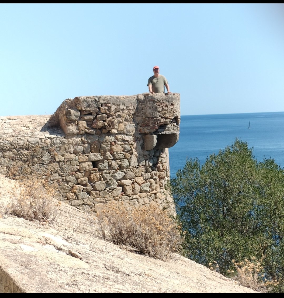 Jour pour jour ce 14 juillet, il y a 231 ans, les combats faisant rage à la Citadelle de Calvi occupée par les Français. Les patriotes corses de Pasquale Paoli, alliés aux troupes écossaises et irlandaises de Lord Nelson, pénétraient dans la citadelle.

Les Français capitulèrent